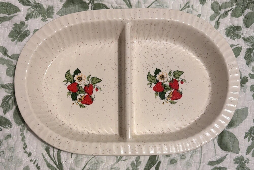 Vintage Treasure Craft Strawberry Blossom Divided Dish 870 USA Stoneware
